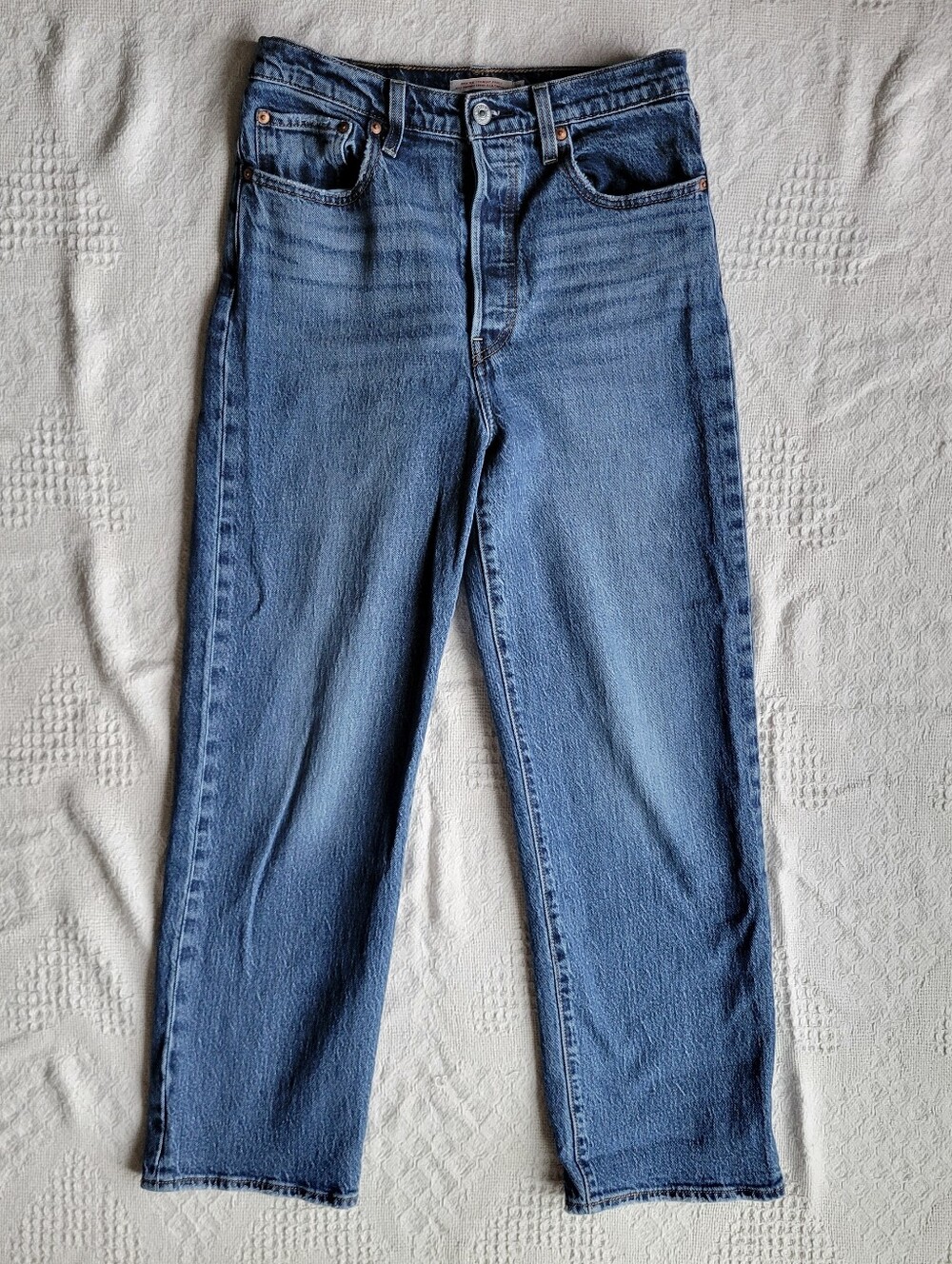 Levi's Women's Ribcage Ankle Denim Casual High Waisted Everyday Jeans